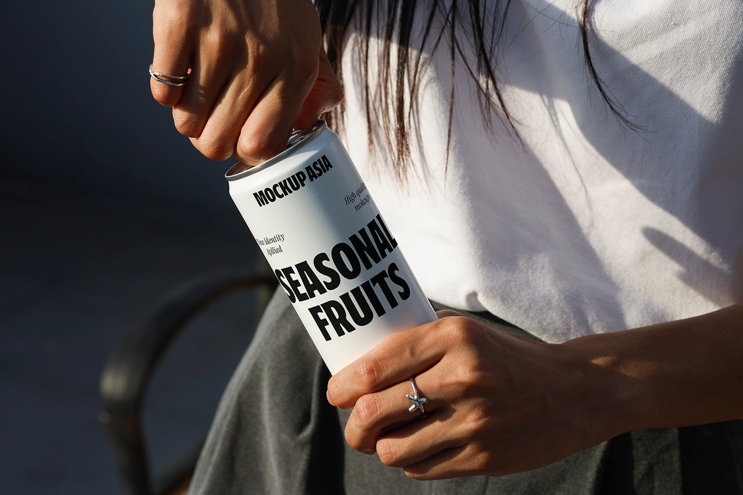 Drinks Can Mockup - CF35