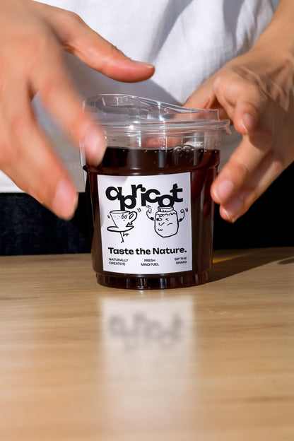plastic cup mockup with lid beverage packaging psd