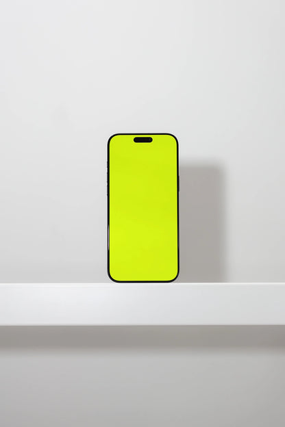 Iphone Mockup RIM04