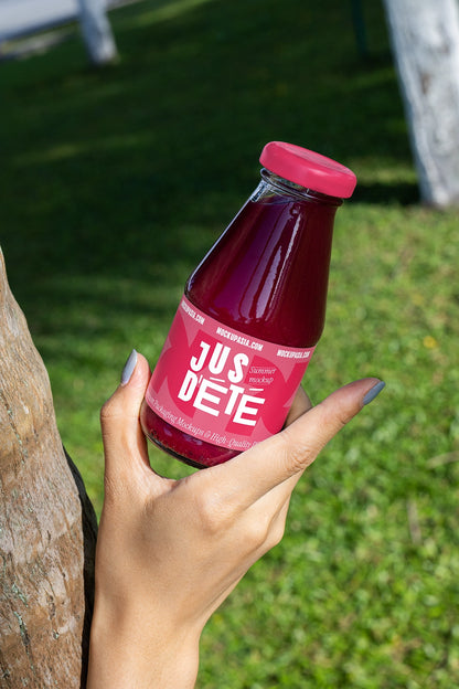 Juice Bottle Label Mockup - JBL05