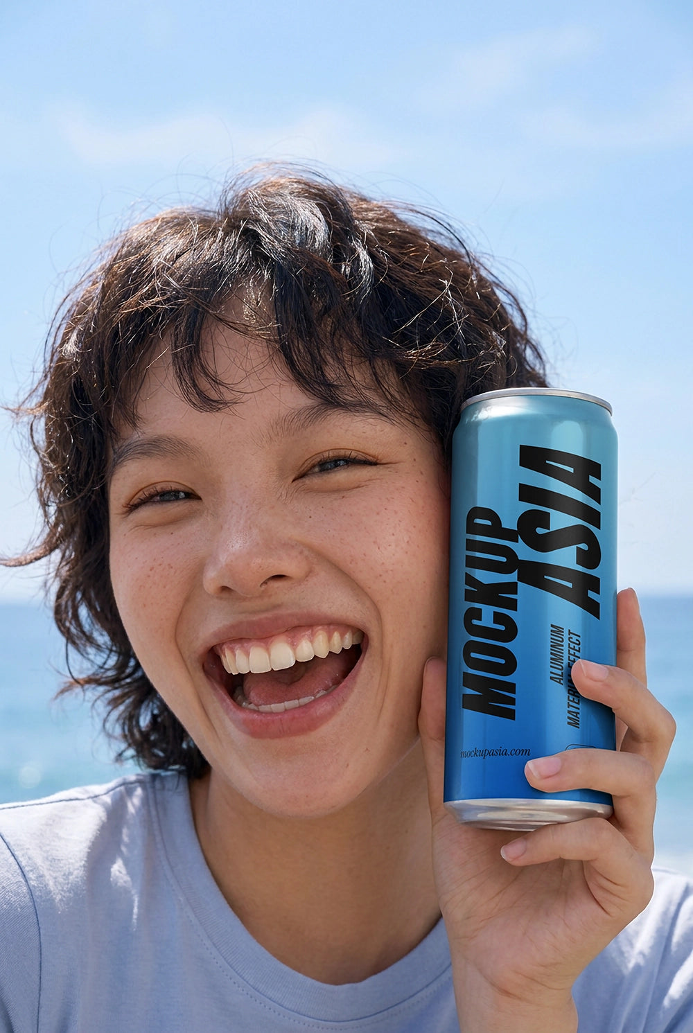 Aluminum can PSD mockup featuring a lifestyle portrait scene
