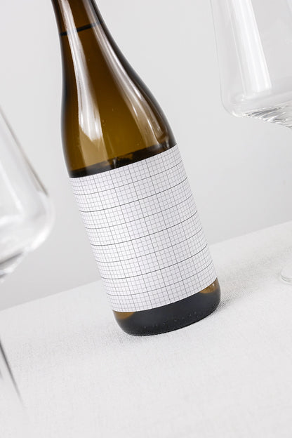 Wine Label Mockup CCR16
