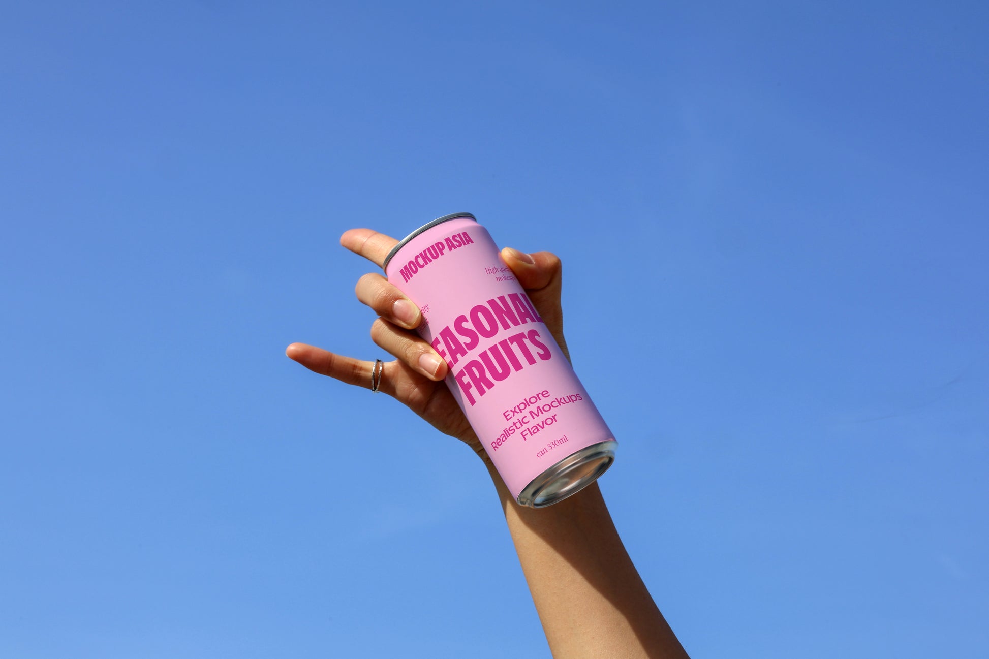 beer and juice can mockup handheld with dynamic pose